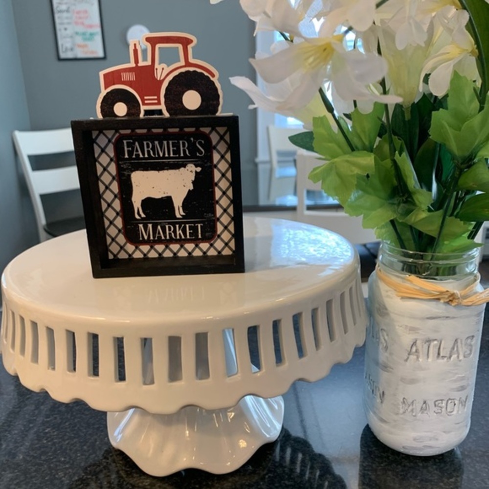 “Farmers market” cow and tractor kitchen decor